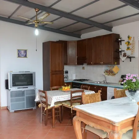 Holiday Homes дом грейс, дом отдыха *