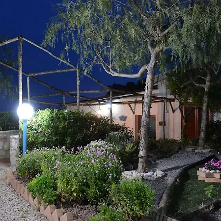 Holiday Homes дом грейс, дом отдыха 펜션