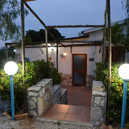 펜션 Holiday Homes дом грейс, дом отдыха *